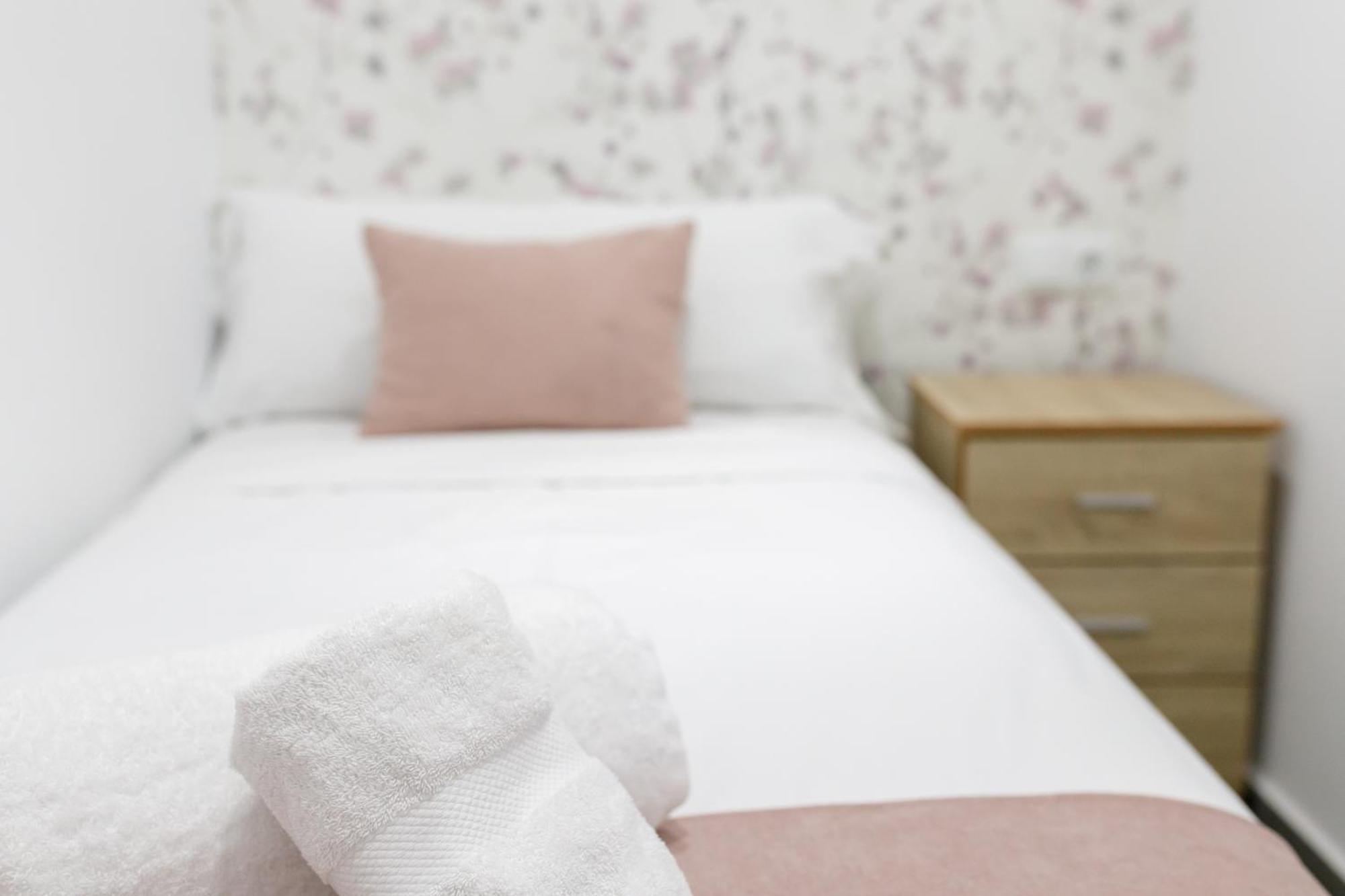 Ro'S Lil Suites San Juan Alicante — Photos 1